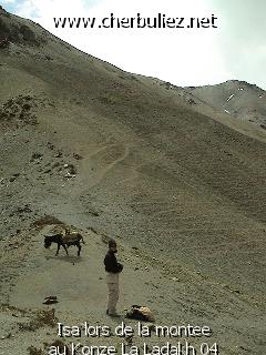 légende: Isa lors de la montee au Konze La Ladakh 04
qualityCode=raw
sizeCode=half

Données de l'image originale:
Taille originale: 151560 bytes
Temps d'exposition: 1/300 s
Diaph: f/400/100
Heure de prise de vue: 2002:06:15 09:59:57
Flash: non
Focale: 42/10 mm
